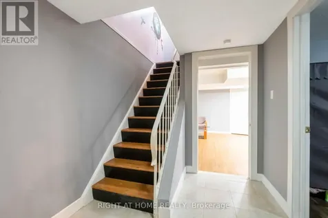 21 Midland Crescent Ottawa ON K2H 8P6