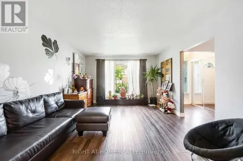 21 Midland Crescent Ottawa ON K2H 8P6