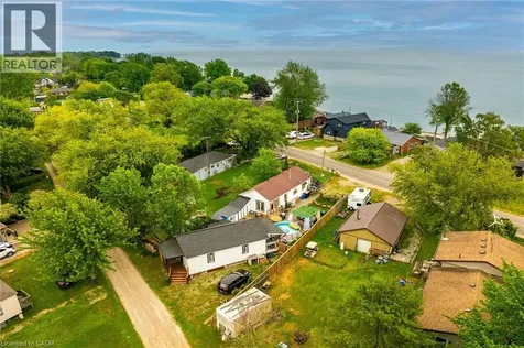 911 Lakeshore Road Selkirk ON N0A 1P0