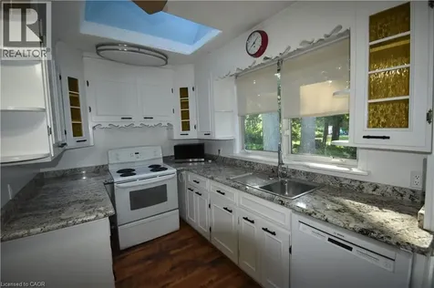 623 King Road Burlington ON L7T 3K3