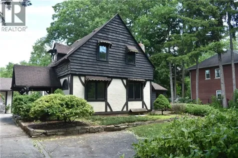 623 King Road Burlington ON L7T 3K3