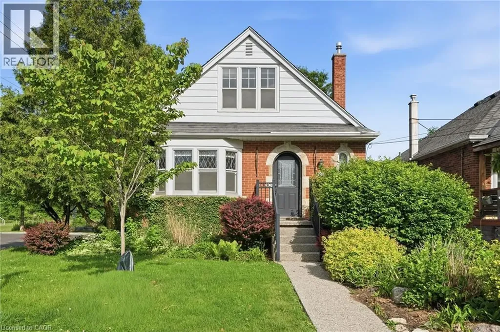 153 Parkview Drive Hamilton ON L8S 3Y4