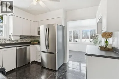 153 Parkview Drive Hamilton ON L8S 3Y4