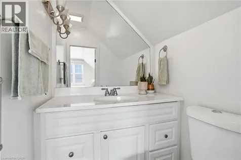 153 Parkview Drive Hamilton ON L8S 3Y4