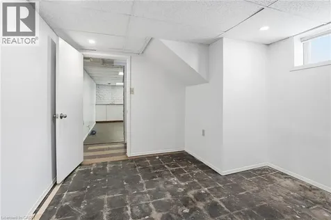 153 Parkview Drive Hamilton ON L8S 3Y4