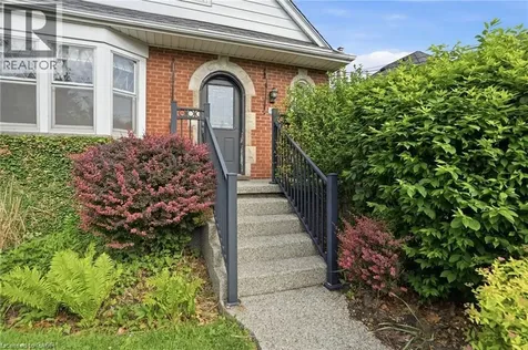 153 Parkview Drive Hamilton ON L8S 3Y4