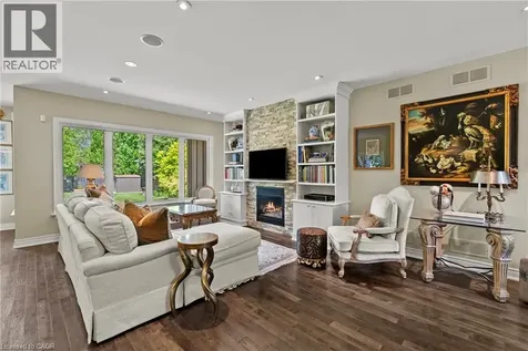 8 Campbell Street Niagara-on-the-lake ON L0S 1J0