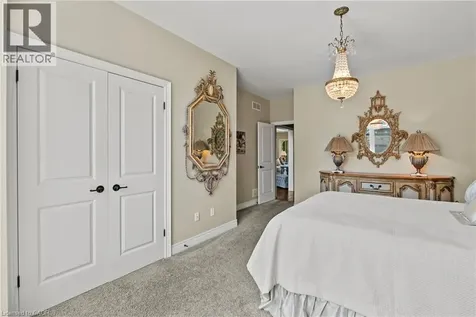 8 Campbell Street Niagara-on-the-lake ON L0S 1J0