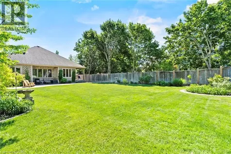 8 Campbell Street Niagara-on-the-lake ON L0S 1J0