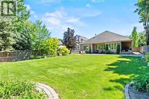 8 Campbell Street Niagara-on-the-lake ON L0S 1J0