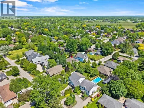8 Campbell Street Niagara-on-the-lake ON L0S 1J0