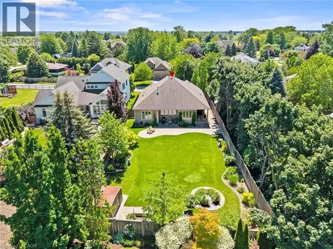 8 Campbell Street Niagara-on-the-lake ON L0S 1J0