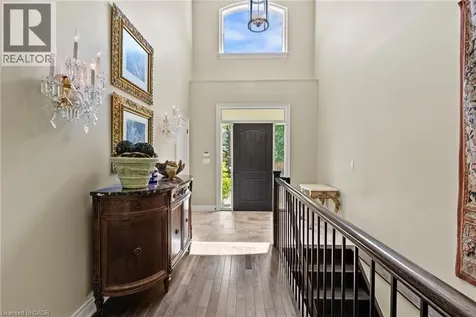 8 Campbell Street Niagara-on-the-lake ON L0S 1J0