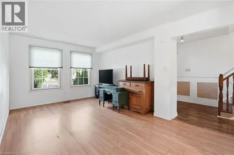 471 Knightsbridge Crescent Ancaster ON L9G 3S4