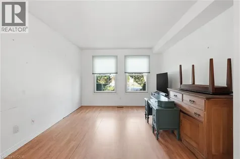 471 Knightsbridge Crescent Ancaster ON L9G 3S4