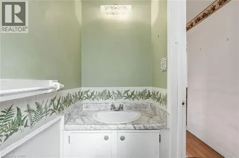 471 Knightsbridge Crescent Ancaster ON L9G 3S4