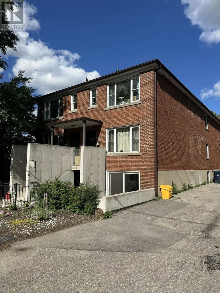1089 Broadview Avenue Toronto (broadview North) ON M4K 2S4