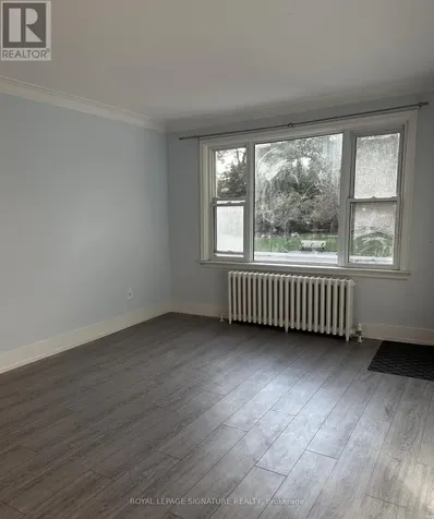 1089 Broadview Avenue Toronto (broadview North) ON M4K 2S4