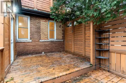 136 Ontario Avenue Hamilton (stinson) ON L8N 2X3