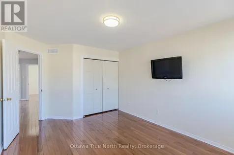110 Macara Crescent Ottawa ON K2K 0E1