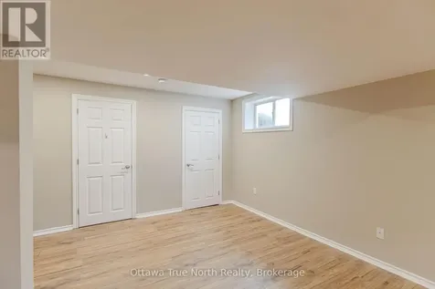 110 Macara Crescent Ottawa ON K2K 0E1