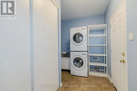 110 Macara Crescent Ottawa ON K2K 0E1