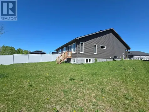 15 Seabert Drive Arnprior ON K7S 0H9