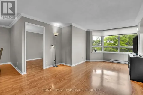 80 Sandcastle Drive North Ottawa ON K2H 9E7