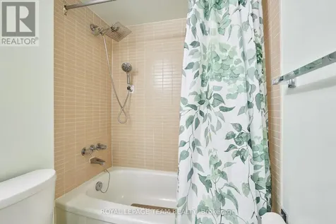 80 Sandcastle Drive North Ottawa ON K2H 9E7