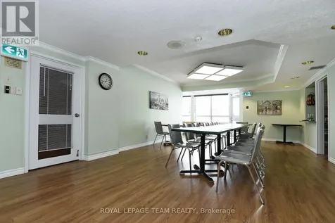 80 Sandcastle Drive North Ottawa ON K2H 9E7