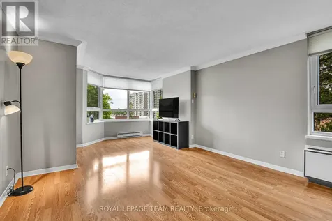 80 Sandcastle Drive North Ottawa ON K2H 9E7