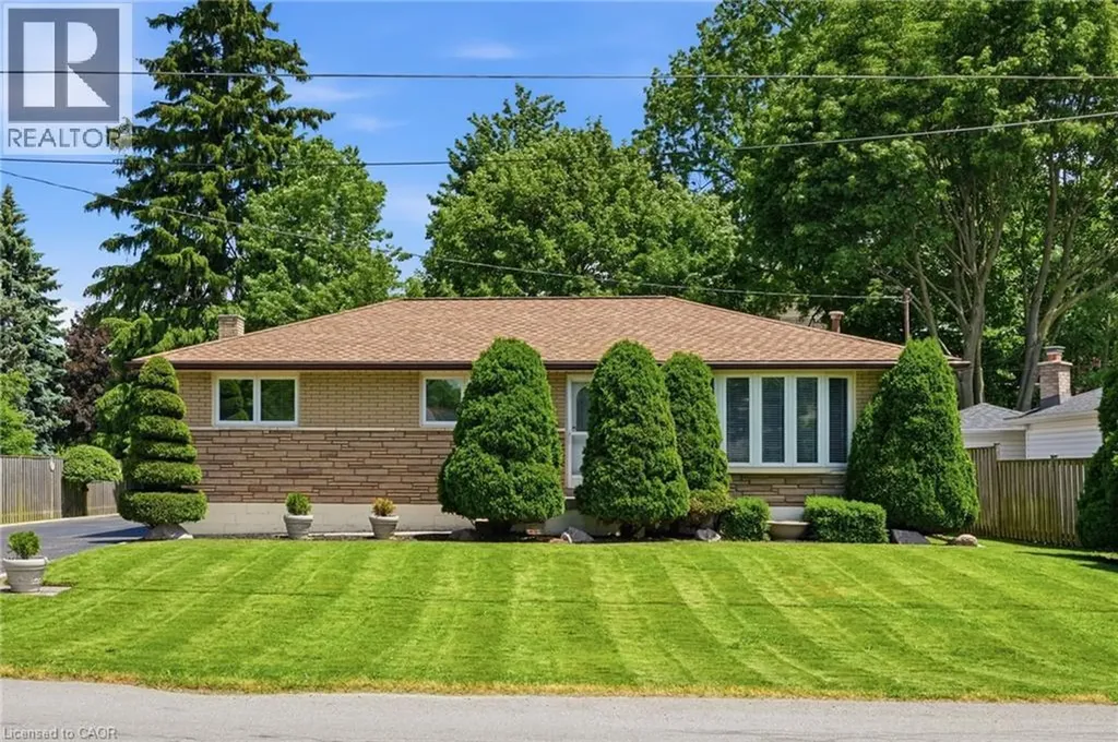 169 Seminole Road Ancaster ON L9G 1Y7
