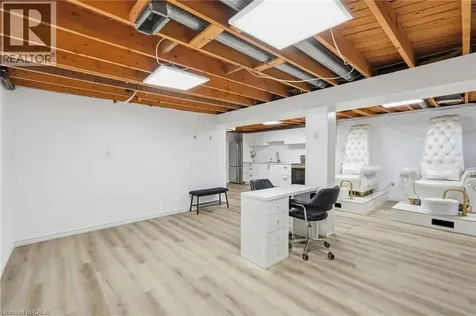 169 Seminole Road Ancaster ON L9G 1Y7