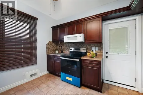 1620 Drouillard Windsor ON N8Y 2S3