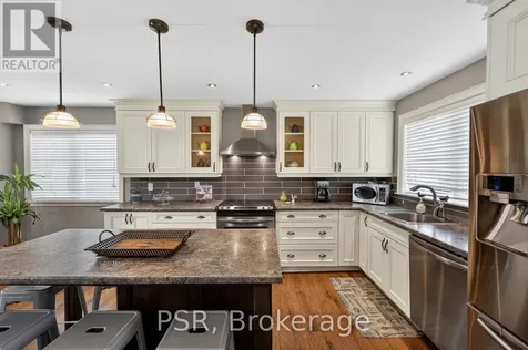 967 Mosley Street Wasaga Beach ON L9Z 2G9