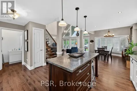 967 Mosley Street Wasaga Beach ON L9Z 2G9