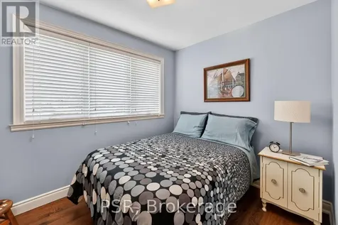 967 Mosley Street Wasaga Beach ON L9Z 2G9
