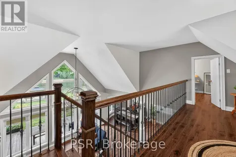 967 Mosley Street Wasaga Beach ON L9Z 2G9