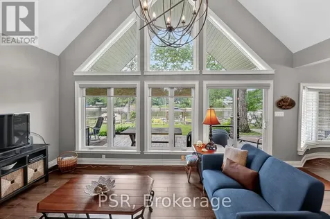 967 Mosley Street Wasaga Beach ON L9Z 2G9