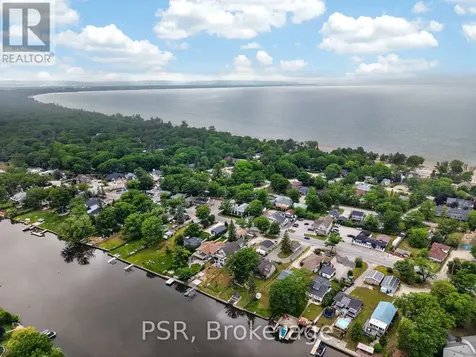 967 Mosley Street Wasaga Beach ON L9Z 2G9