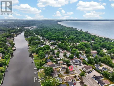 967 Mosley Street Wasaga Beach ON L9Z 2G9