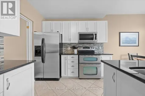 2114 Sandy Oaks Drive Ottawa ON K1W 1H6