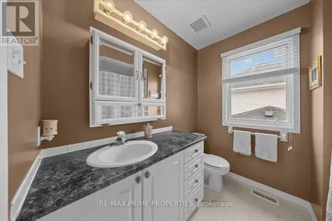 2114 Sandy Oaks Drive Ottawa ON K1W 1H6