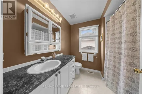 2114 Sandy Oaks Drive Ottawa ON K1W 1H6