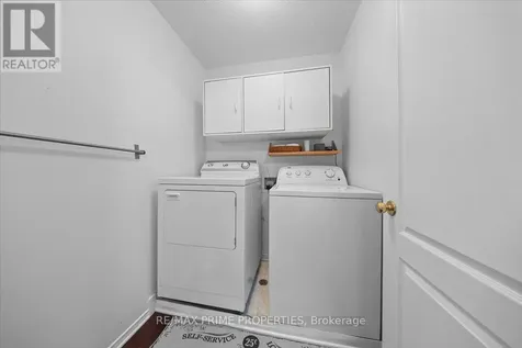 2114 Sandy Oaks Drive Ottawa ON K1W 1H6