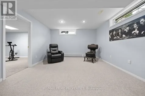 2114 Sandy Oaks Drive Ottawa ON K1W 1H6