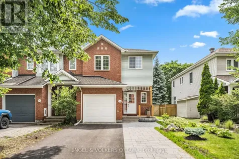 18 Cambray Lane Ottawa ON K2K 3C3