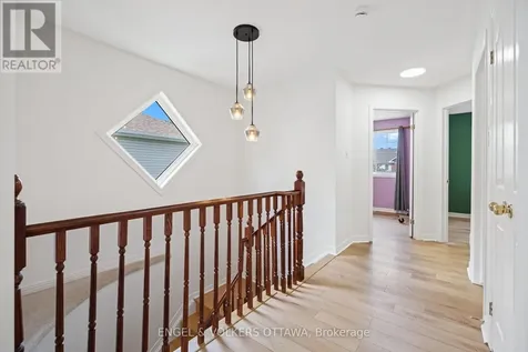 18 Cambray Lane Ottawa ON K2K 3C3