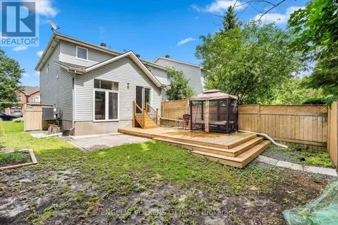 18 Cambray Lane Ottawa ON K2K 3C3