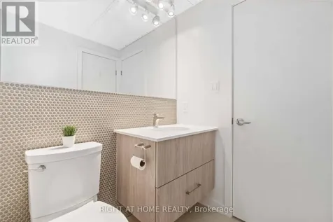 22 Perkins Street Ottawa ON K1R 7G5